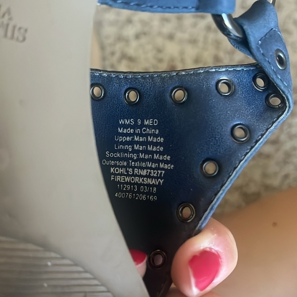 simply vera vera wang blue and tan sandals - Picture 5 of 6